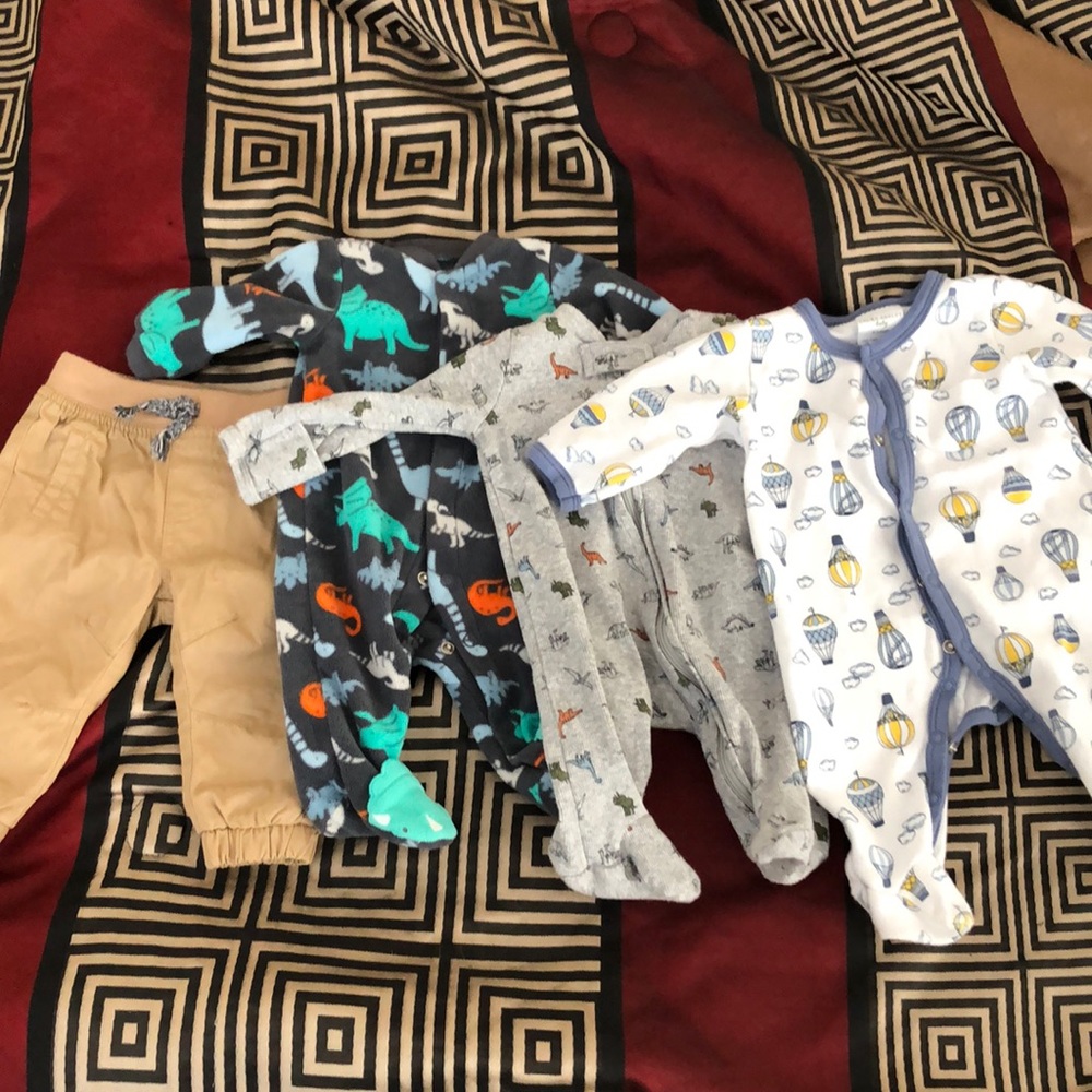 Newborn and 0-3 clothes